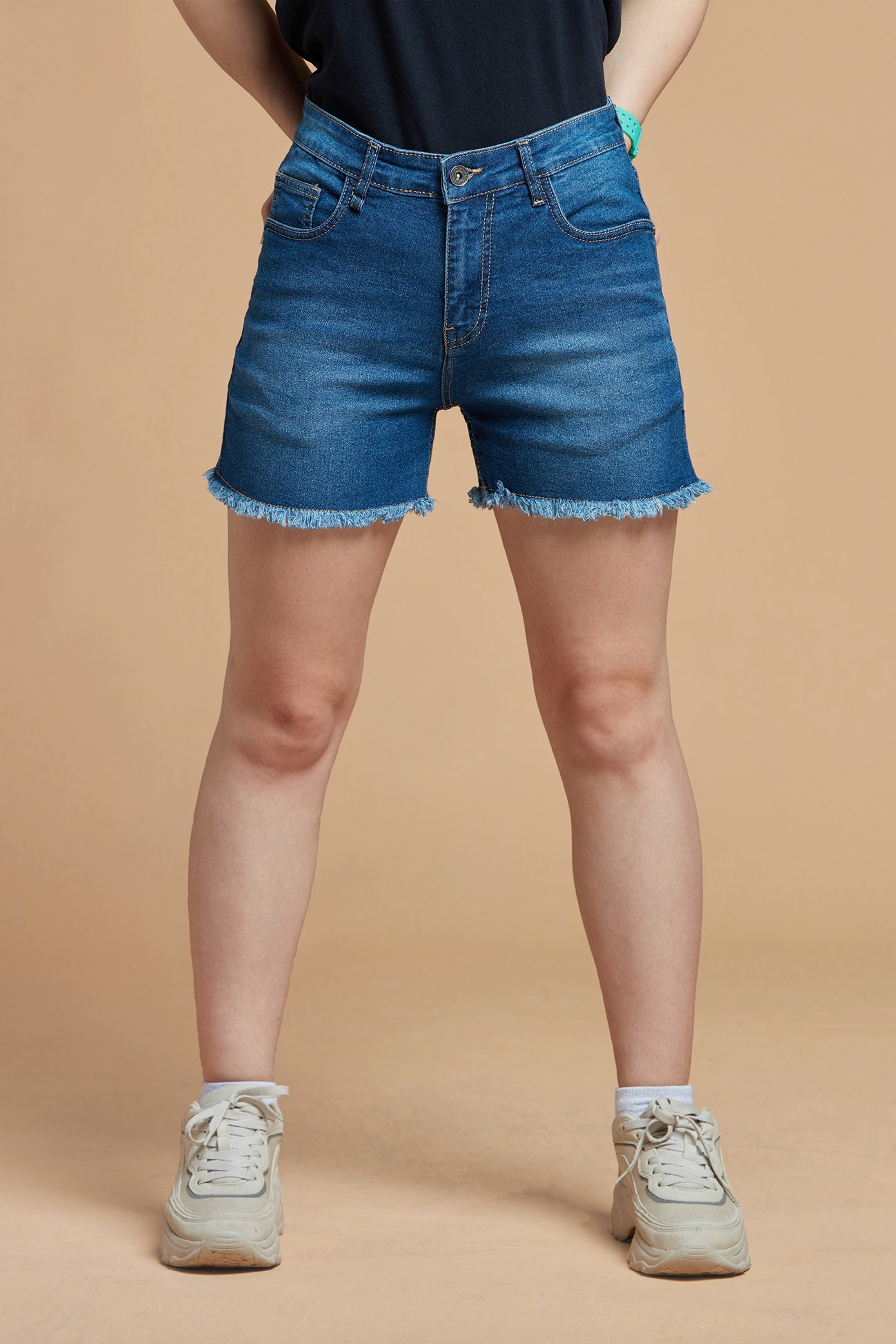 Ripped High Waisted Denim Shorts | High waisted shorts denim, Denim shorts  women, Short outfits